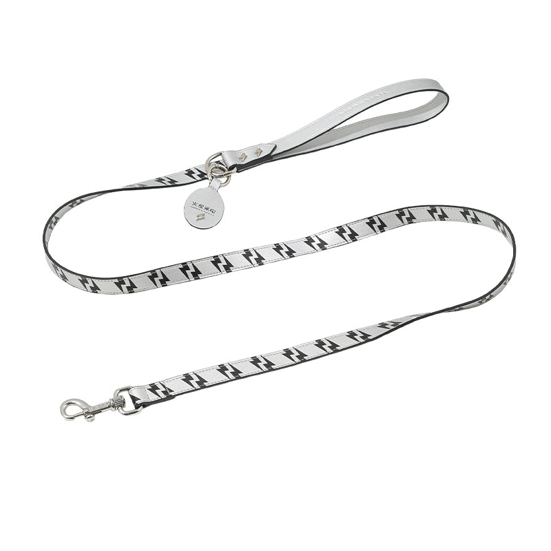 UTOPIA LEATHER LEASH - BOLT PRINT - SHINY SILVER